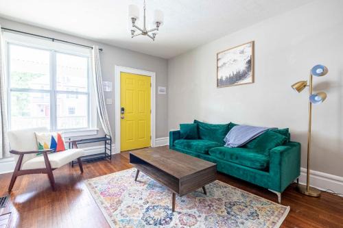 Old North Columbus Apartment | Columbus - Modern & Stylish 5-Bedroom Home - Perfect For Groups (2394)