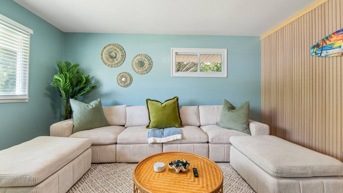 Columbus House | Columbus Surfside Escape + Gym l Hot Tub l Bocce
