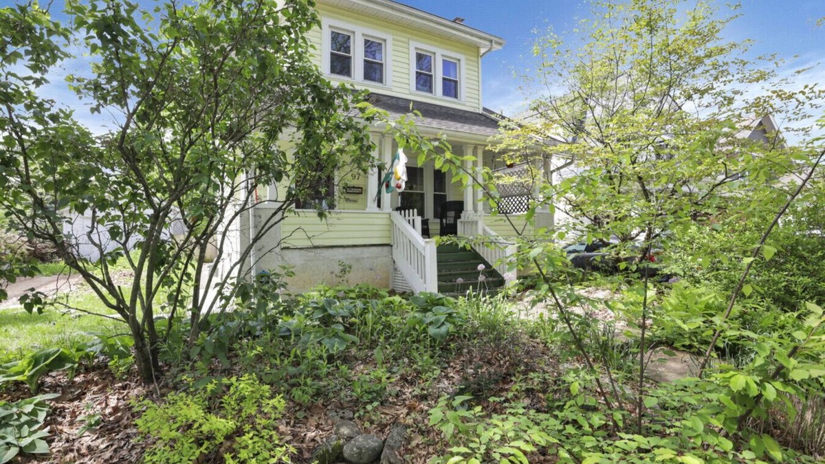 Clintonville House | Columbus: West Como Gardens
