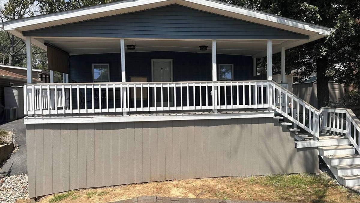 Marion House | Come and enjoy our beautiful lake house that’s perfect for making memories