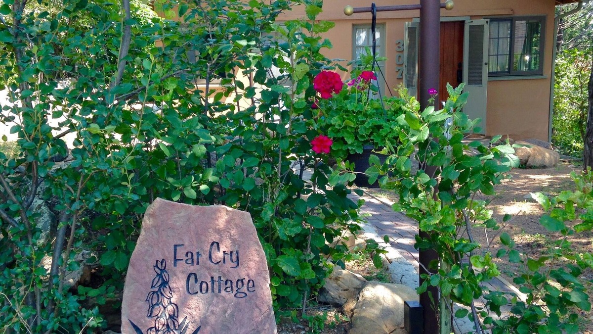 Broadmoor Cottage | Come And Enjoy This Newly Renovated Gem Nestled In The Foothills Of Co Springs!