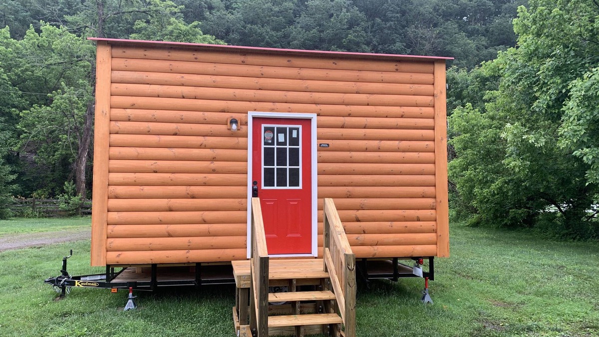 New River Cabin | Come Enjoy a Cozy Getaway Cabin on The River