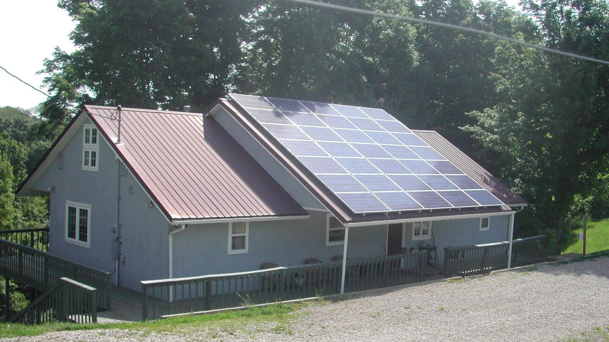 Athens House | Come Enjoy Our Rural Setting And Fresh Local Food.