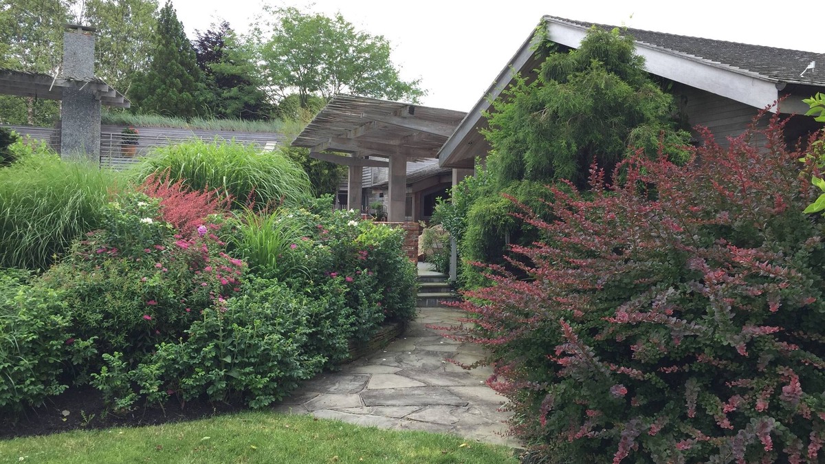 Remsenburg House | Come Enjoy the Ultimate Hamptons Escape! Only 70 miles from NYC!