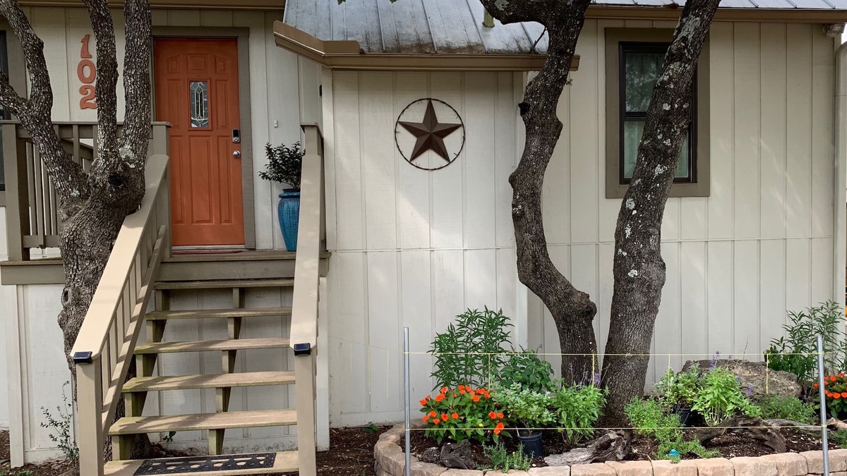 Wimberley House | Come enjoy the Blanco River!