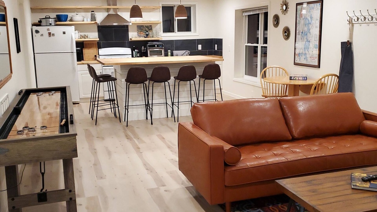 Spring City House | Come for the Lake stay for the experience!