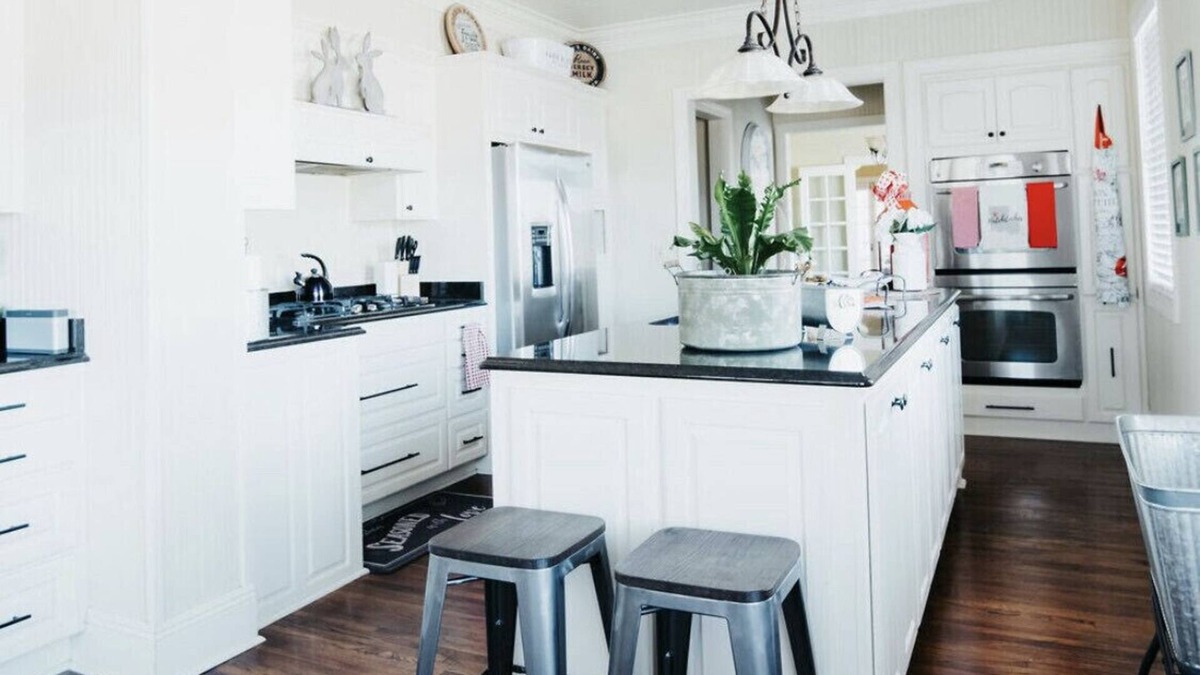 Natchitoches House | Come get cozy by the Cane