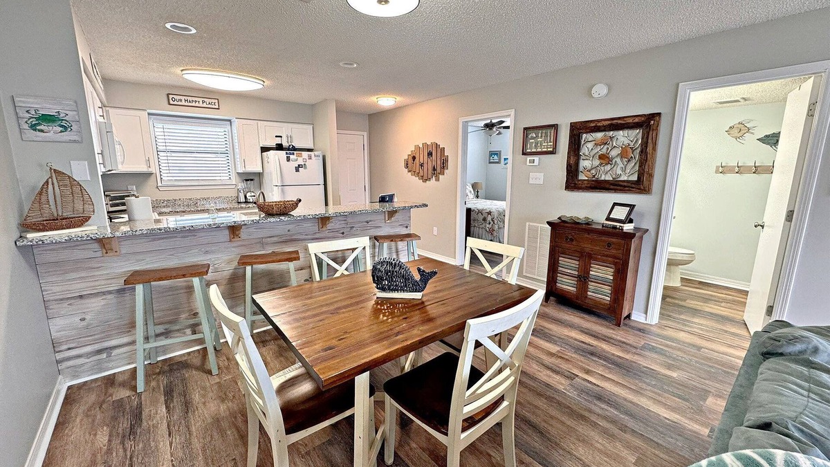 Orange Beach Condo | Come get your toes in the sand! Enjoy the Vitamin Sea ☀️