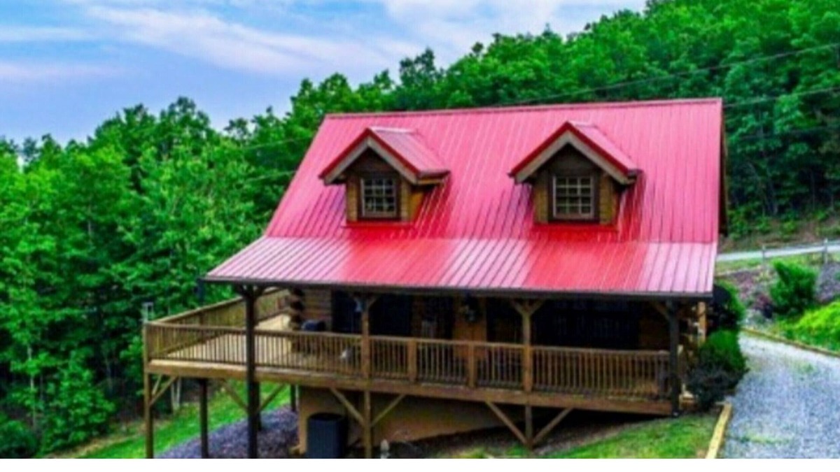 Valdese Cabin | Come relax at Red Turkey Run!!