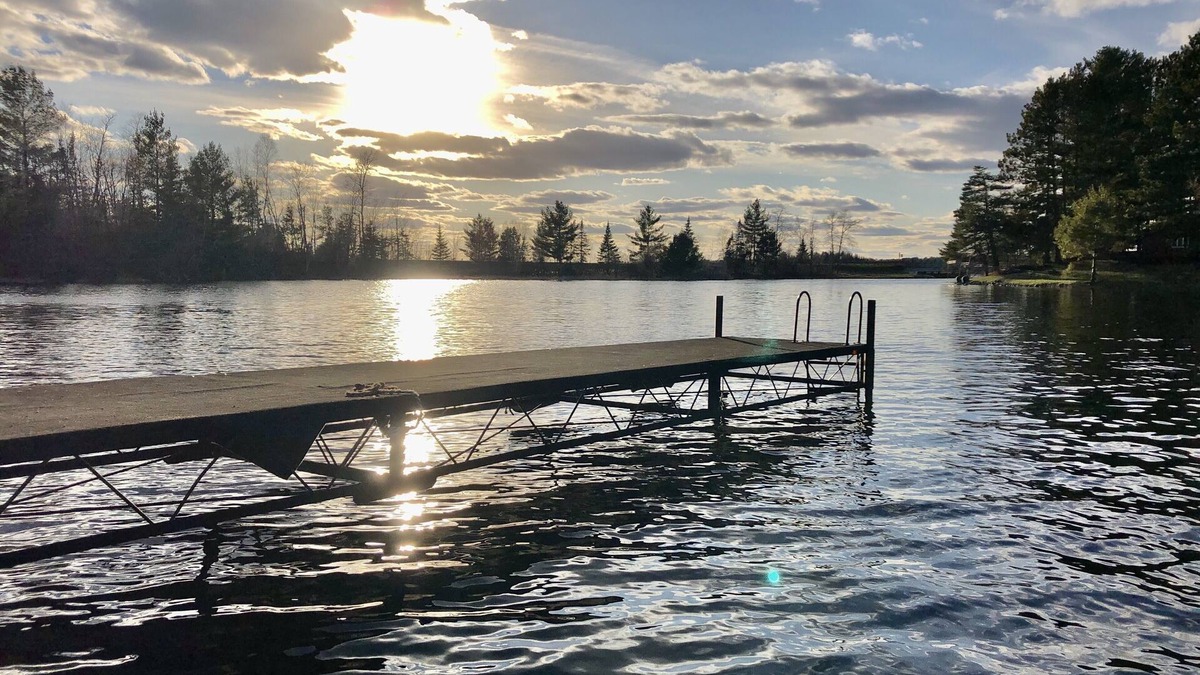 Duluth Cottage | Come relax in a Tranquil Cottage on Island Lake!