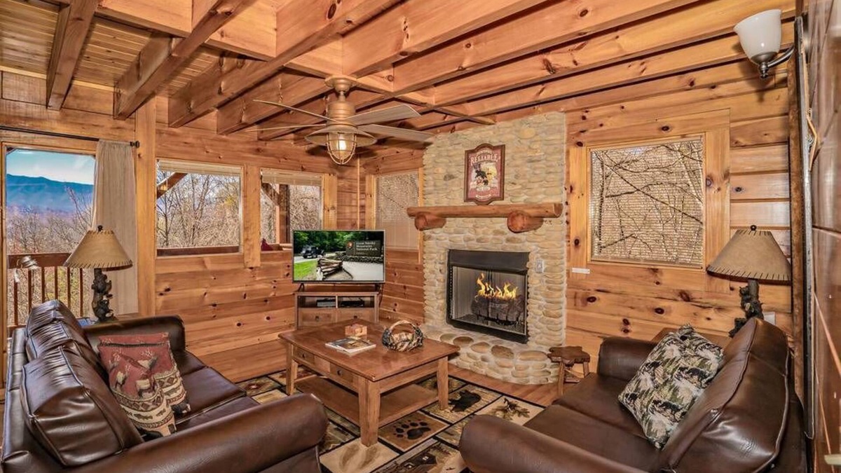 Gatlinburg - Pigeon Forge Resort | Come stay at a Mountain Dream for amazing views!