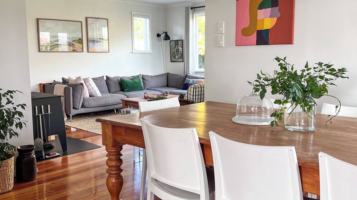 Martinborough House | Come Stay at Blackbird House!