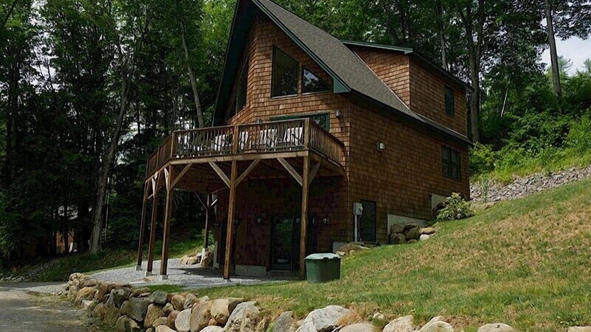Weare Resort | Come stay at our four season resort!