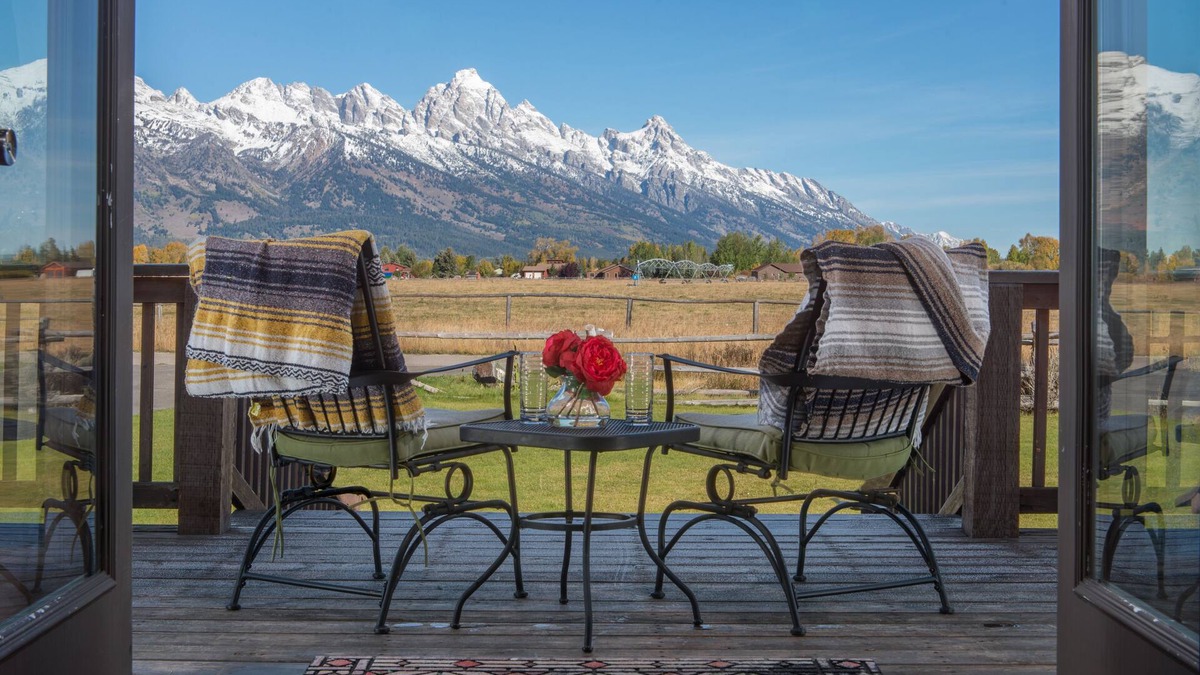 Jackson Hole House | Come stay under the Tetons!