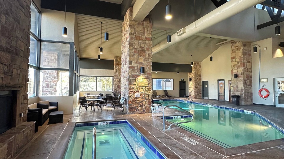 Brian Head Condo | Come to Cedar Breaks Lodge & Spa! Awesome resort condo skier's dream- Brian Head