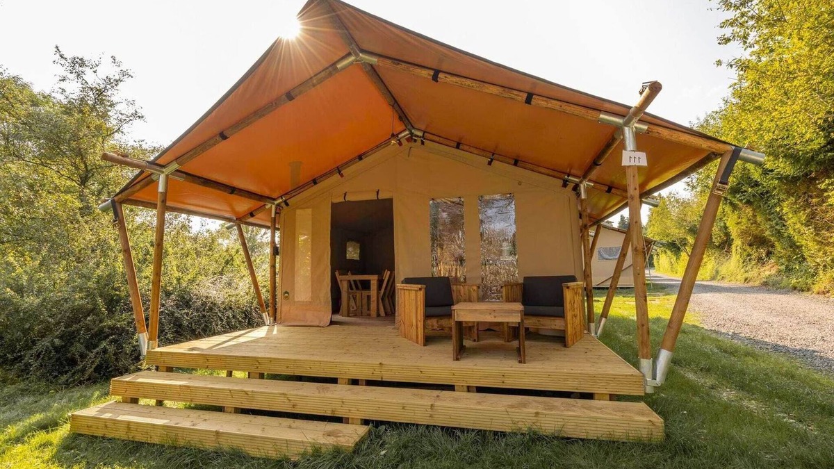 Signy-lAbbaye Apartment | Comet Glamping Tent, Ardennes