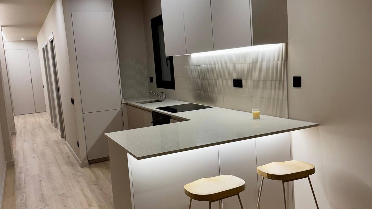 Santa Coloma de Gramenet Apartment | Comfortable and stylish apartment