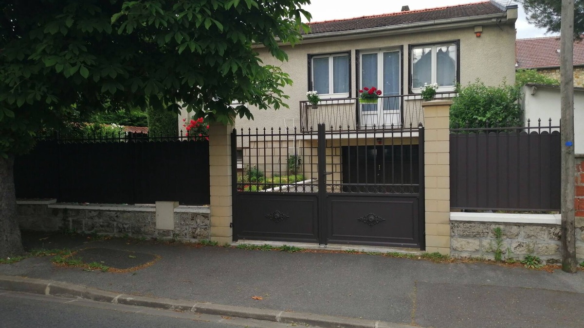 Conflans-Sainte-Honorine House | Comfortable private floor in a house