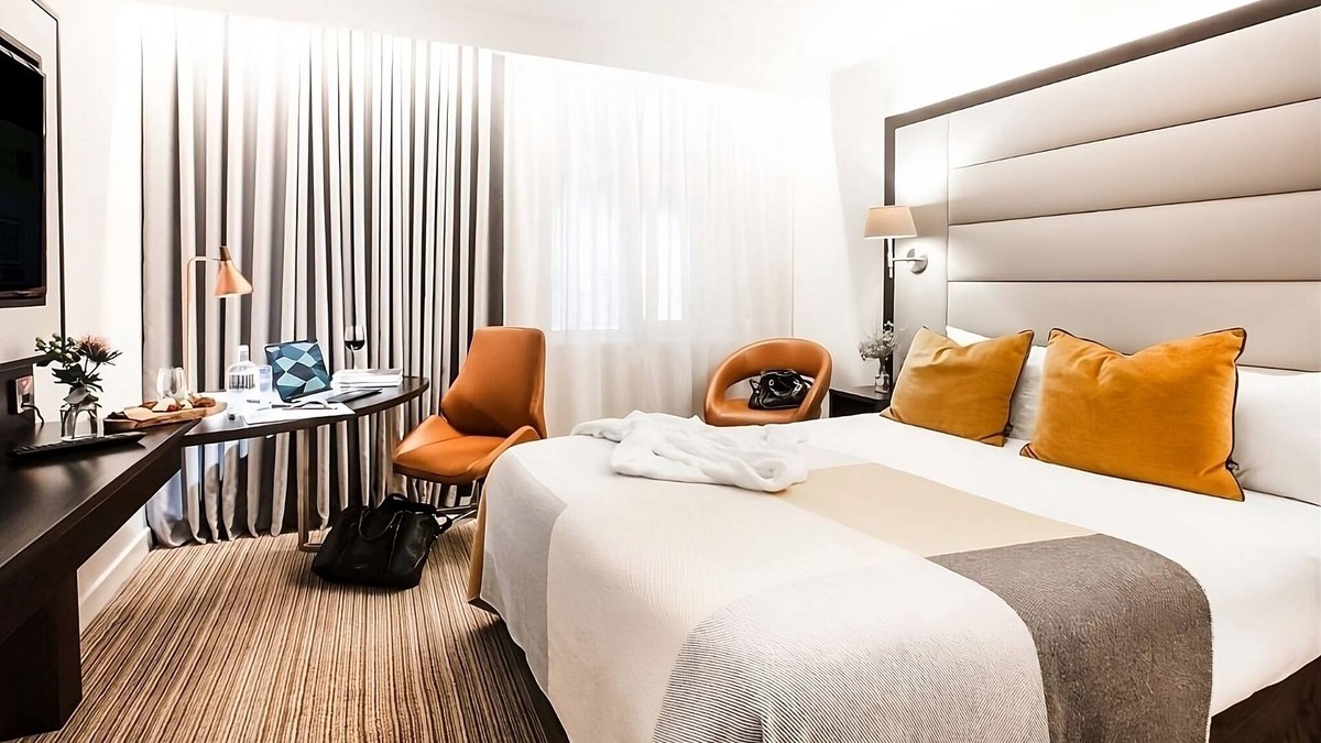 City Centre Dublin Hotel | Comfort and Convenience! Minutes away from Wicklow Mountains National Park