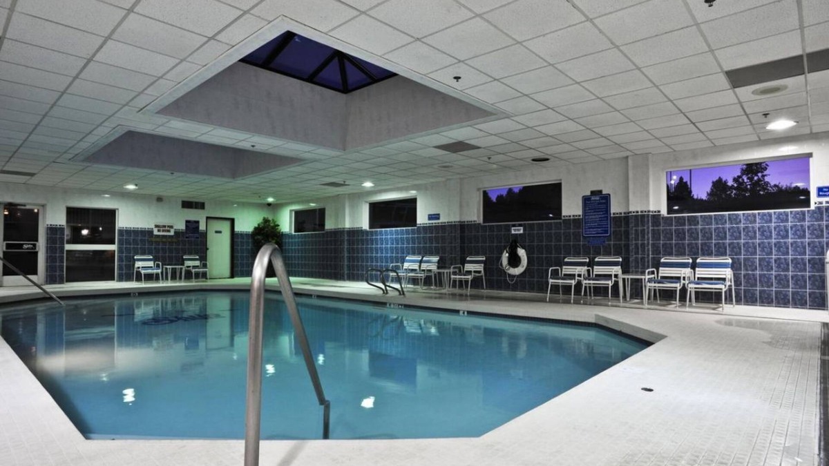 Altamont House | Comfort and convenience! Two Units Near Attraction, Pool and Hut Tub