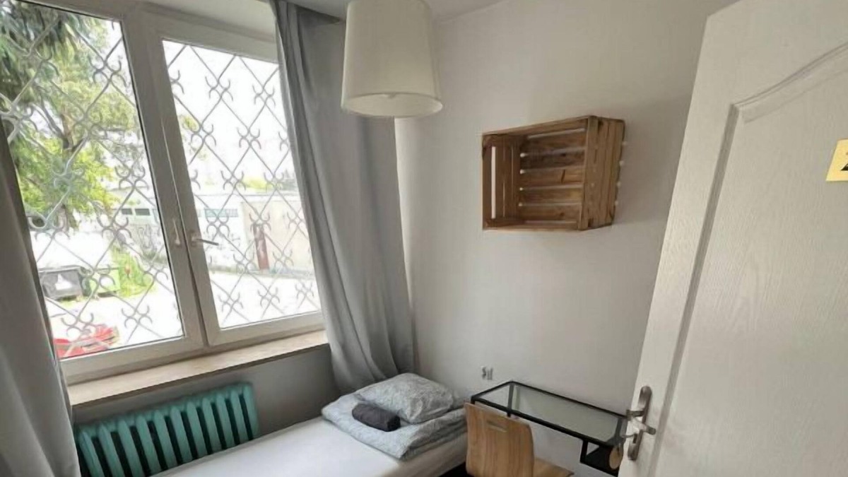 Saska Kepa House | Comfort and Convenience! 2 Awesome units w/ Parking near Lazienki Palace