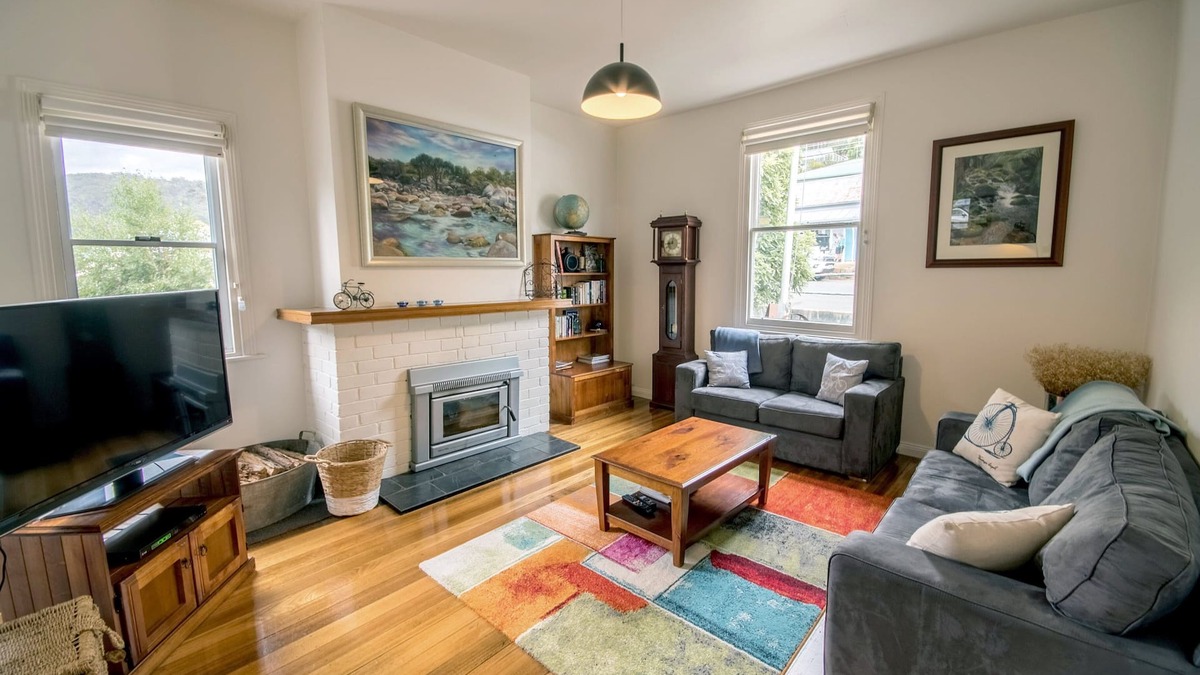 Derby Cabin | Comfort and Convenience for Families and Groups on the Blue Derby MTB Trails