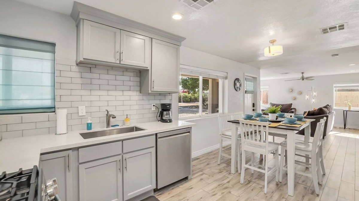 Coronado House | Comfort & Charm in Coronado with Patio and FirePit