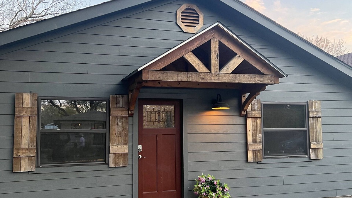 Tomball House | Comfort & Charm - Long Term Stays Considered.