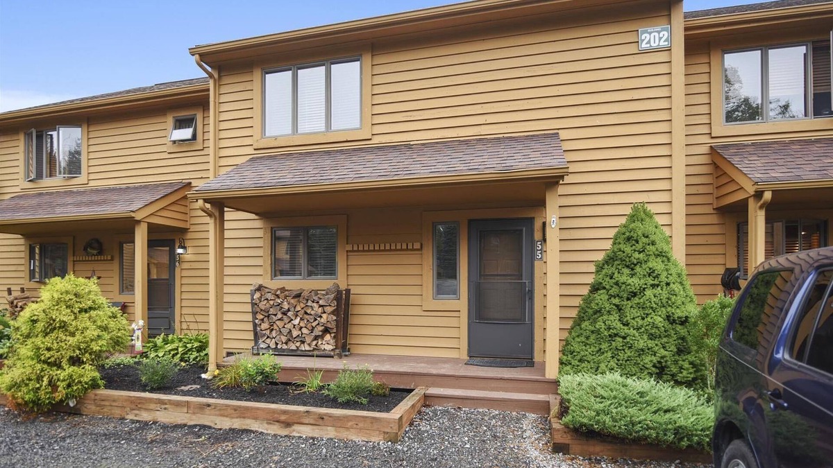 Davis Condo | Comfort, Convenience, Affordable and More! Altitude Adjustment!