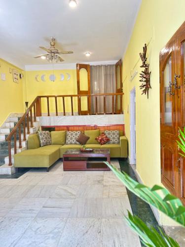 Beltola Apartment | Comfort Cove Homestay