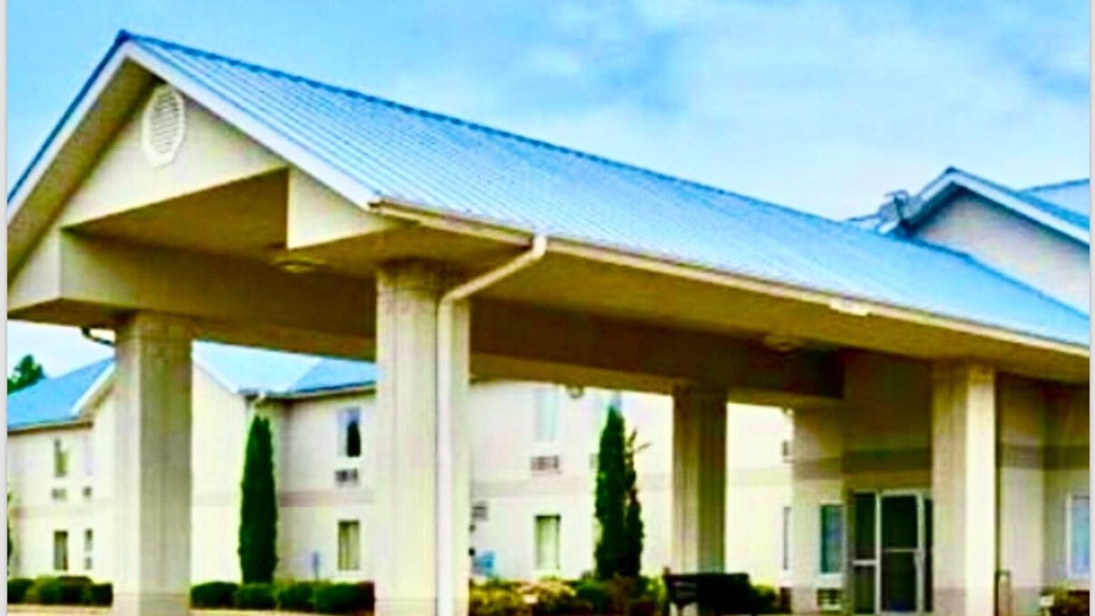 Smackover Hotel | Comfort Crest Inn
