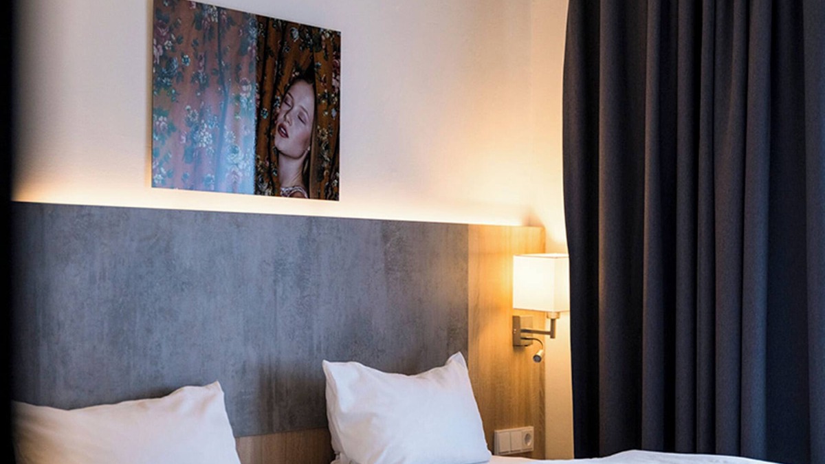 Loerrach Apartment | Comfort Doppelzimmer mit Dusche und WC
