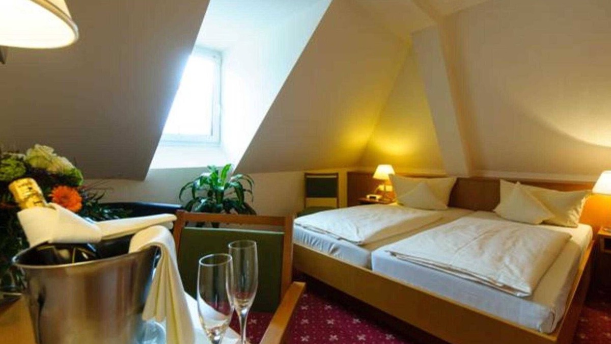 Wiesenttal Hotel | Comfort Double Room - Akzent Hotel Goldner Stern & Sternla