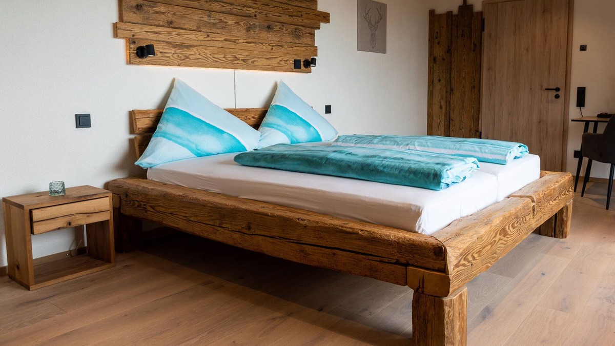 Staufen im Breisgau Apartment | Comfort double room with shower and WC