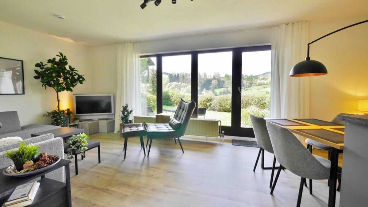 Schwalefeld Apartment | Comfort holiday flat Glücksgriff* with gaden