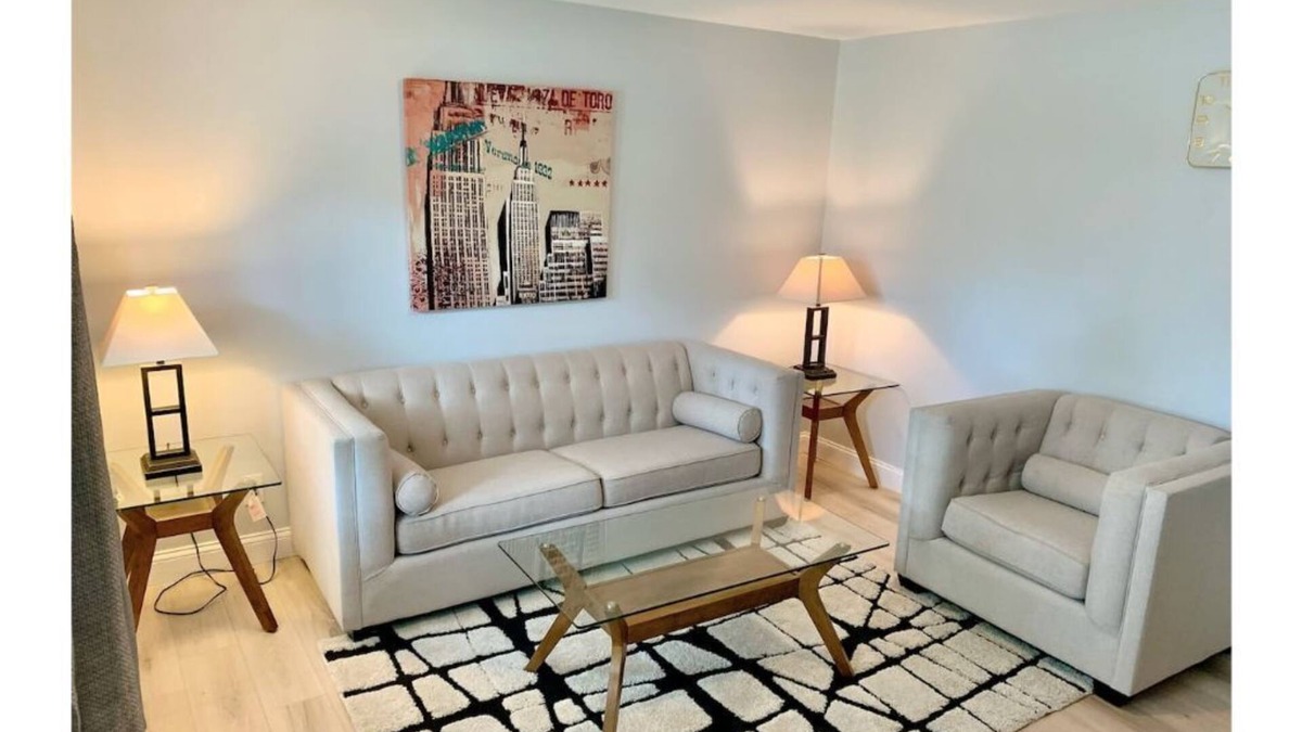Airport Township House | Comfort Home near airport