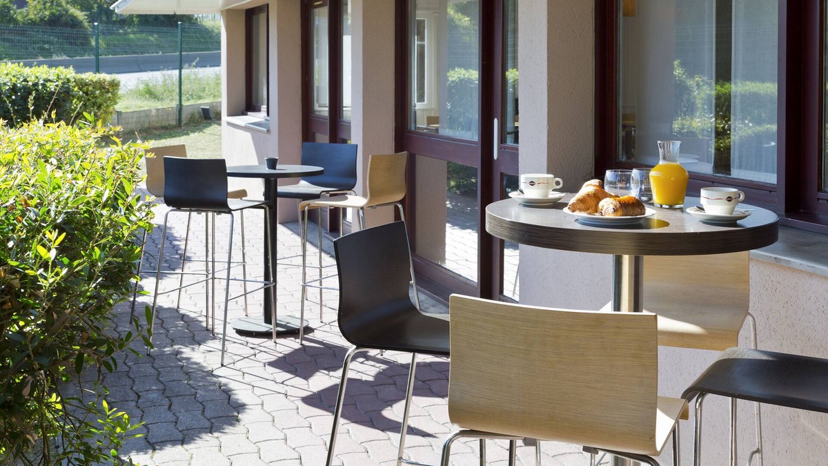 Linas Hotel | Comfort Hotel Linas Montlhery
