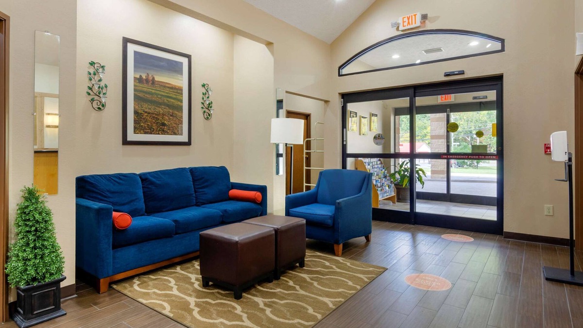 Atkins Hotel | Comfort Inn Atkins-Marion I-81