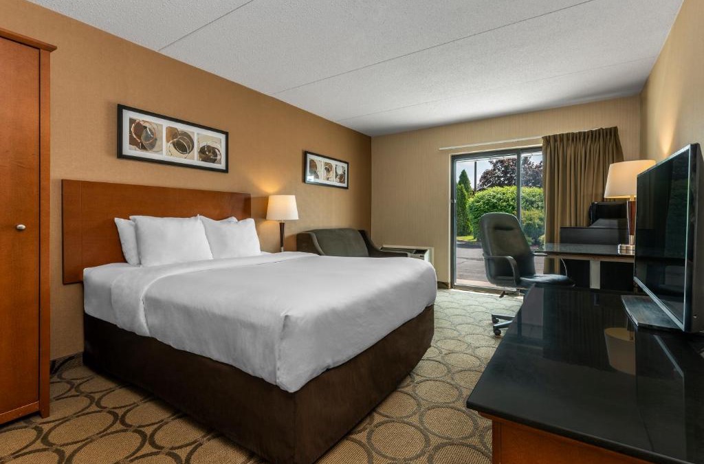 Orillia Hotel | Comfort Inn