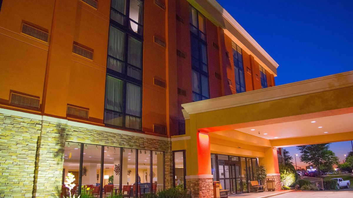 Mars Hotel | Comfort Inn Cranberry Township