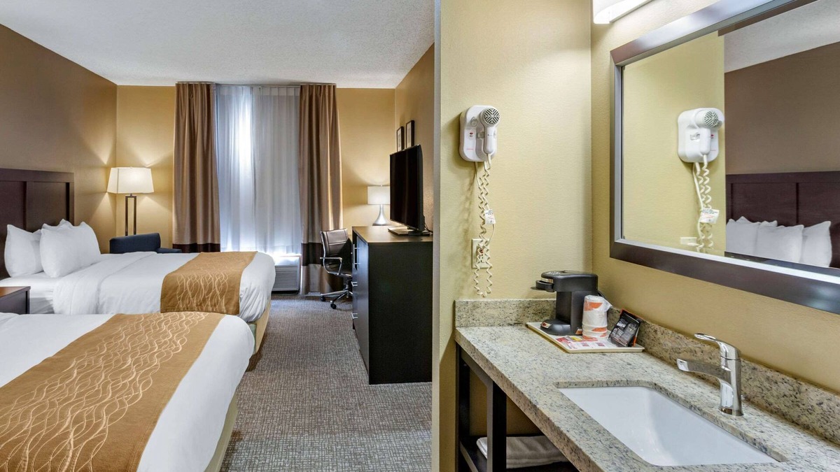 Evanston Hotel | Comfort Inn Evanston I-80