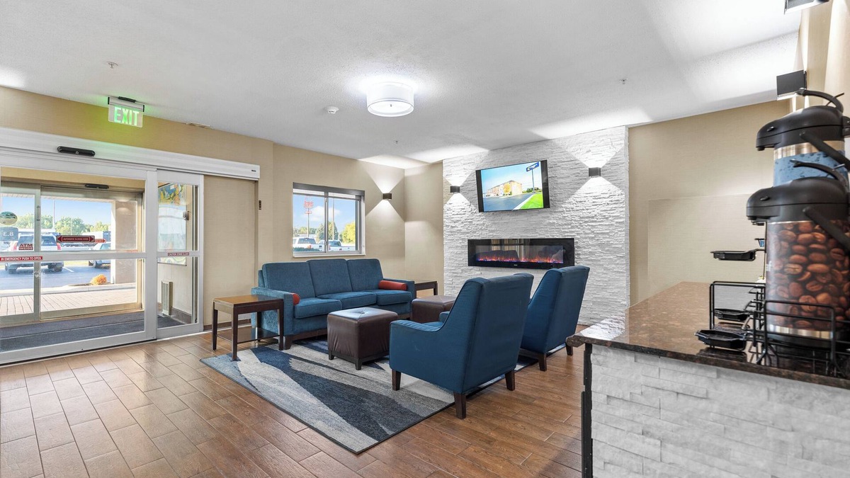 Hobart Hotel | Comfort Inn Hobart-Merrillville I-65