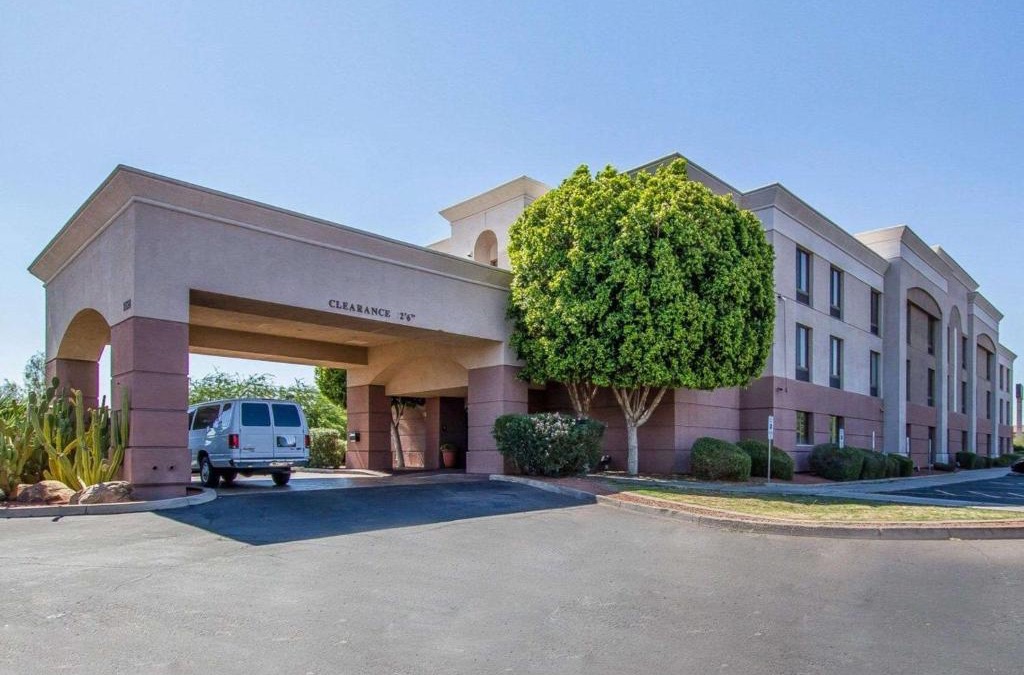 Estrella Hotel | Comfort Inn I-10 West at 51st Ave