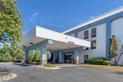Montpelier Hotel | Comfort Inn Laurel - Fort Meade