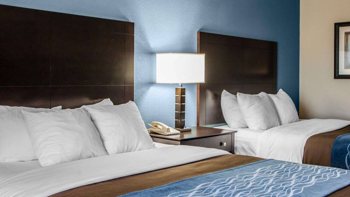 Lee's Summit Hotel | Comfort Inn Lees Summit @ Hwy 50 & Hwy 291