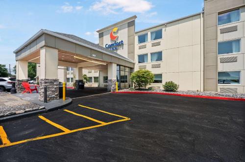Mayfield Heights Hotel | Comfort Inn Mayfield Heights Cleveland East
