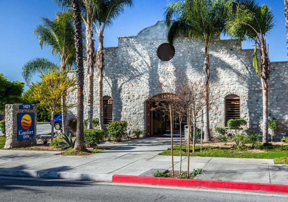 Westmont Hotel | Comfort Inn Pomona near Fairplex