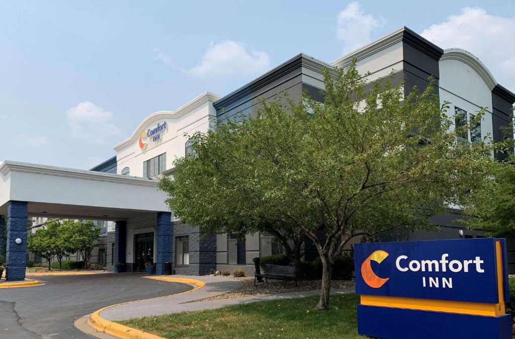 Oakdale Hotel | Comfort Inn Saint Paul East
