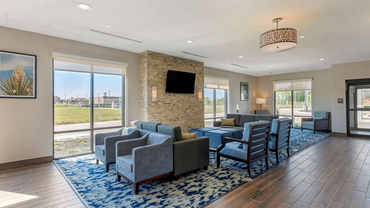 Mesquite Hotel | Comfort Inn & Suites Balch Springs - SE Dallas