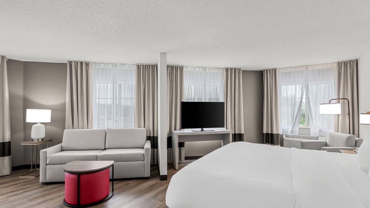 Bellevue Hotel | Comfort Inn & Suites Bellevue - Omaha Offutt AFB